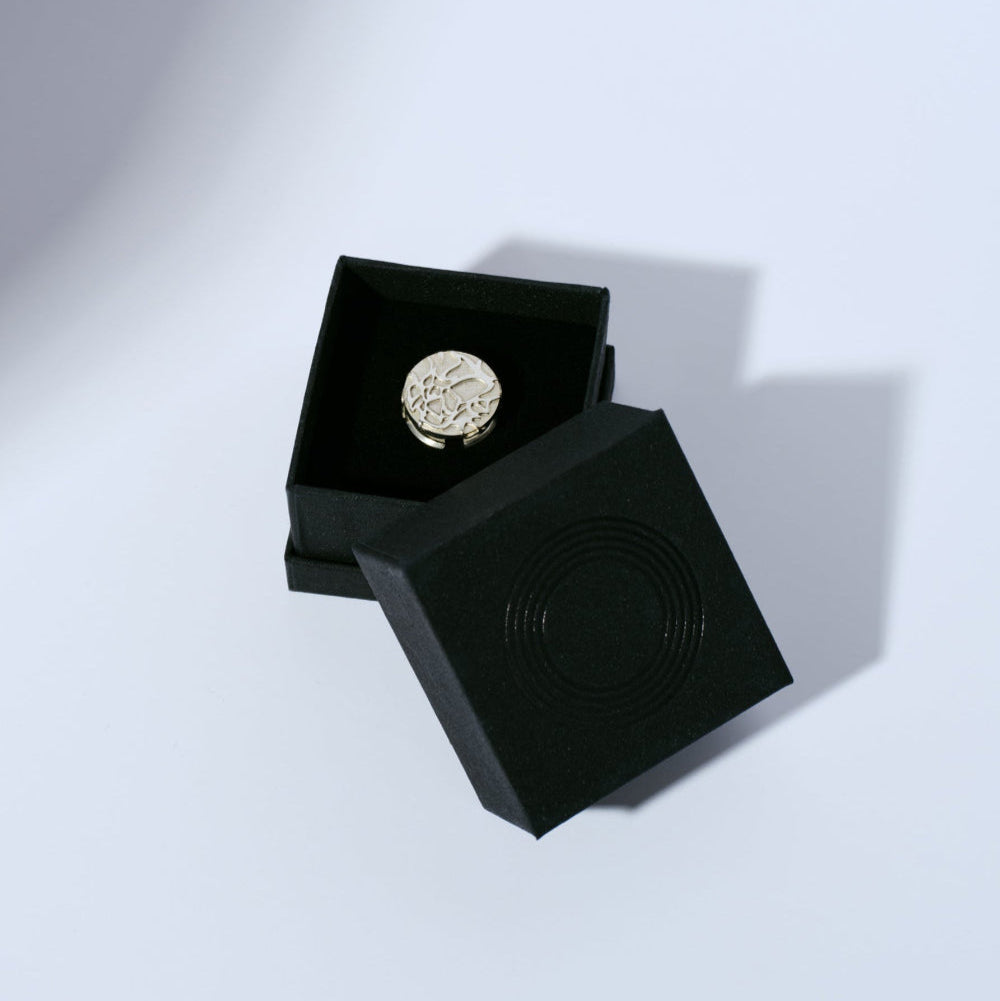 Vines button