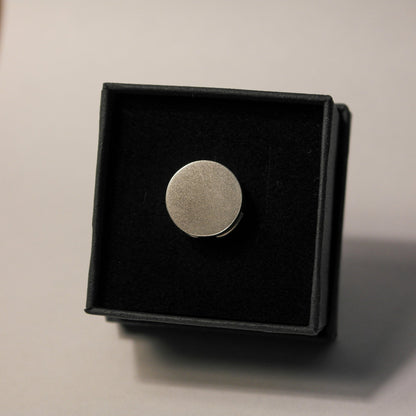 Plain button